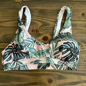 Women's Pink Lily Pink Green Tropical Leaf Bikini Top M Pool Beach Resortwear